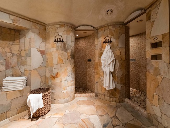 Auf in Ihr De-luxe-Wellnesshotel im Stubaital