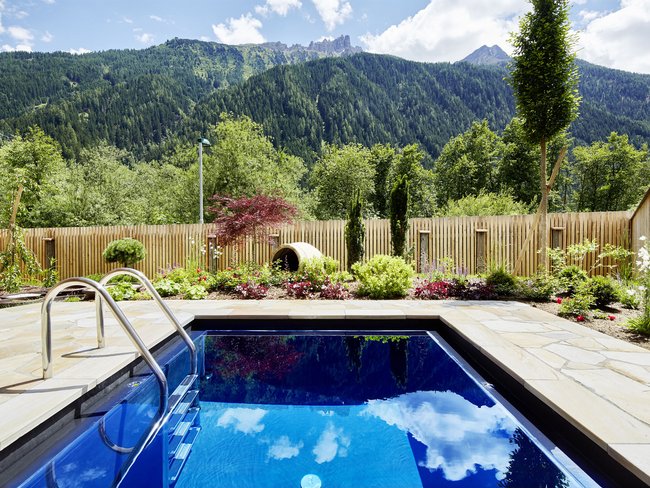 Auf in Ihr De-luxe-Wellnesshotel im Stubaital