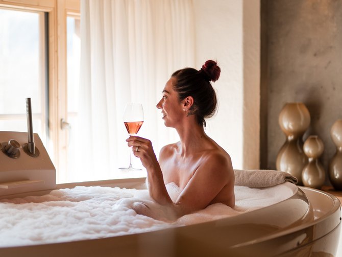 Wie es sich für ein 5-Sterne-Hotel gehört: die Angebote. Wie es sich für ein 5-Sterne-Hotel gehört: die Angebote.