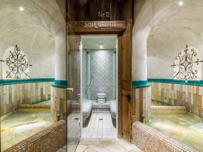 Auf in Ihr De-luxe-Wellnesshotel im Stubaital