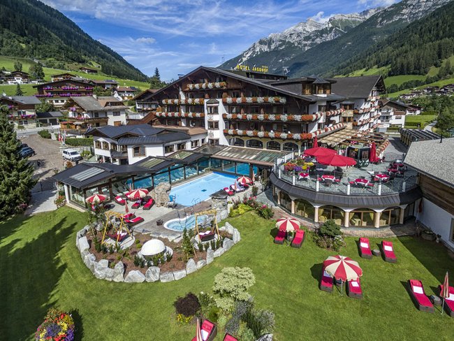 Willkommen im einzigen 5-Sterne-Hotel im Stubaital!