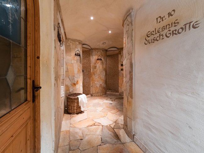 Auf in Ihr De-luxe-Wellnesshotel im Stubaital