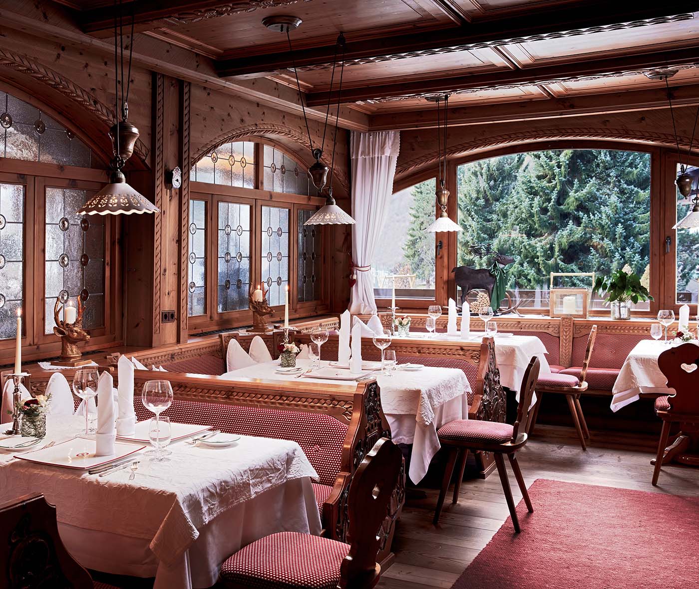 Relais Chateaux SPA Hotel JAGDHOF Neustift Tirol Stubai Austria 5 Sterne Hubertusstube (c) Michael Huber